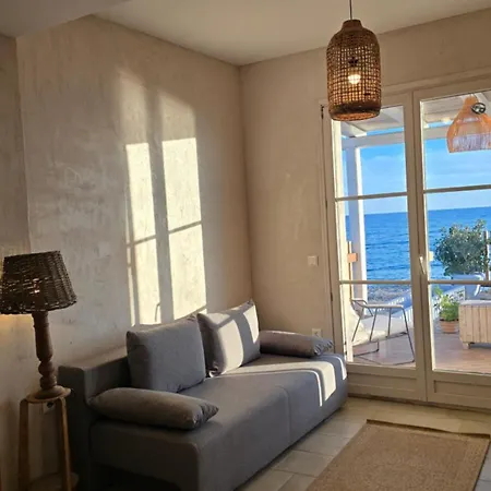 Kythros Seaside *