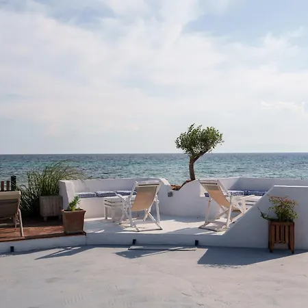Kythros Seaside *