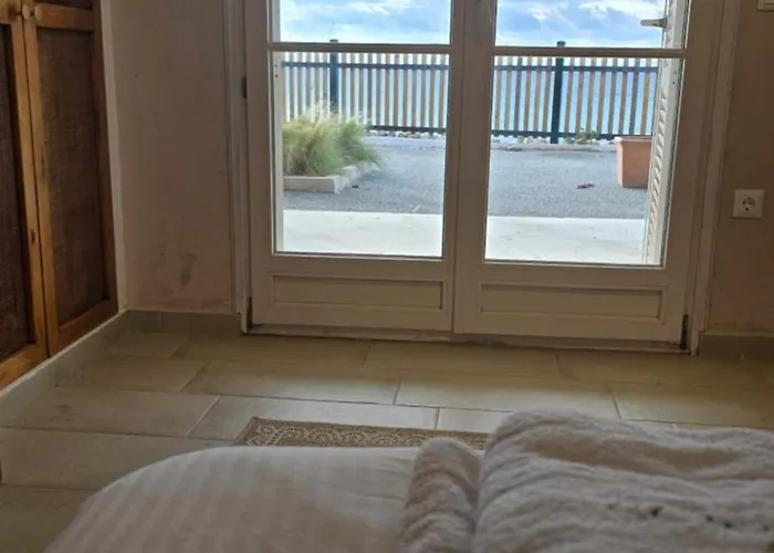 Kythros Seaside * Nea Kallikrateia